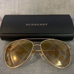 Burberry Pilot Check Sunglasses 3072